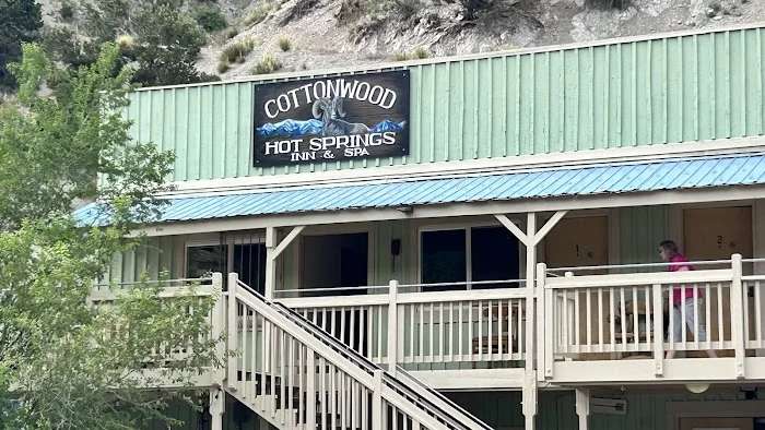 Cottonwood Hot Springs Inn & Spa - 4